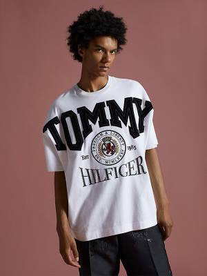 Tommy Hilfiger Festive Logo Crest T-shirts Heren Wit | TH462UJP