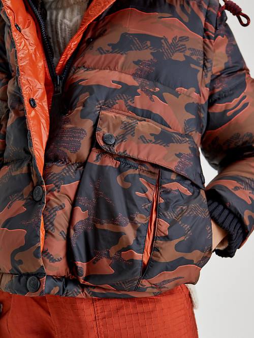 Tommy Hilfiger Crest Camo Print Down Jassen Dames Bruin | TH839ICA