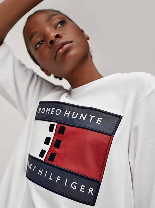 Tommy Hilfiger TOMMYXROMEO Dual-Gender T-shirts Dames Wit | TH083UNC